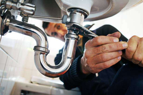 Best Commercial Plumbing Services  in Lake Holiday, IN